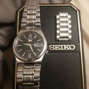 Seiko Vintage Automatic Silver Watch with Black Face